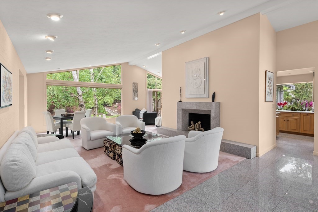 32 Countryside Road Newton, MA 02459 - Photo 4 of 28