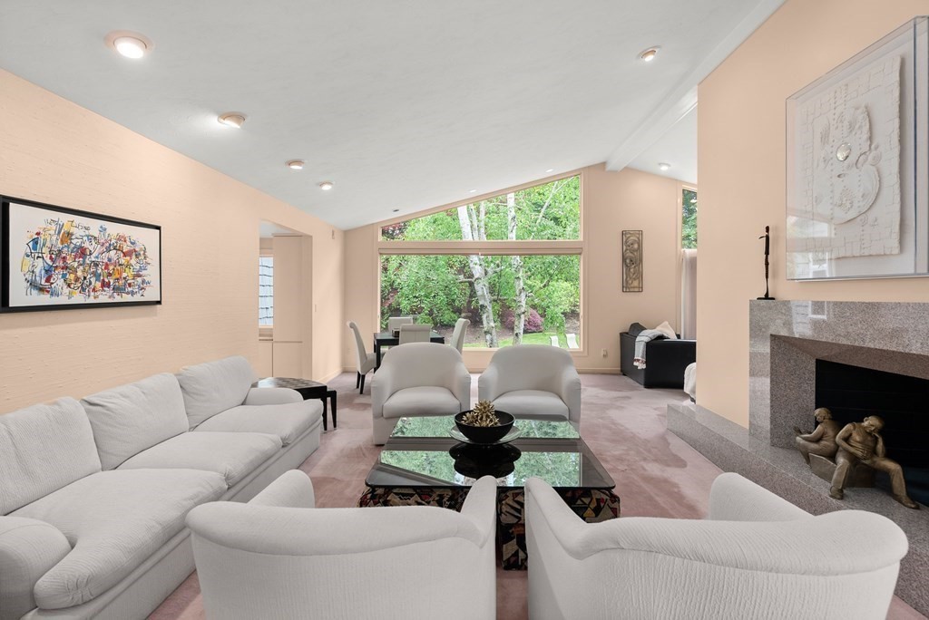 32 Countryside Road Newton, MA 02459 - Photo 5 of 28