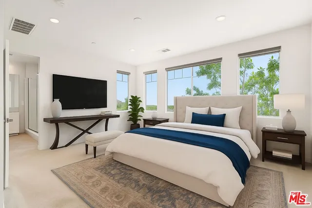 $5,700 | 111 Benchmark, Irvine, CA 92618