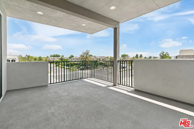 $5,700 | 111 Benchmark, Irvine, CA 92618