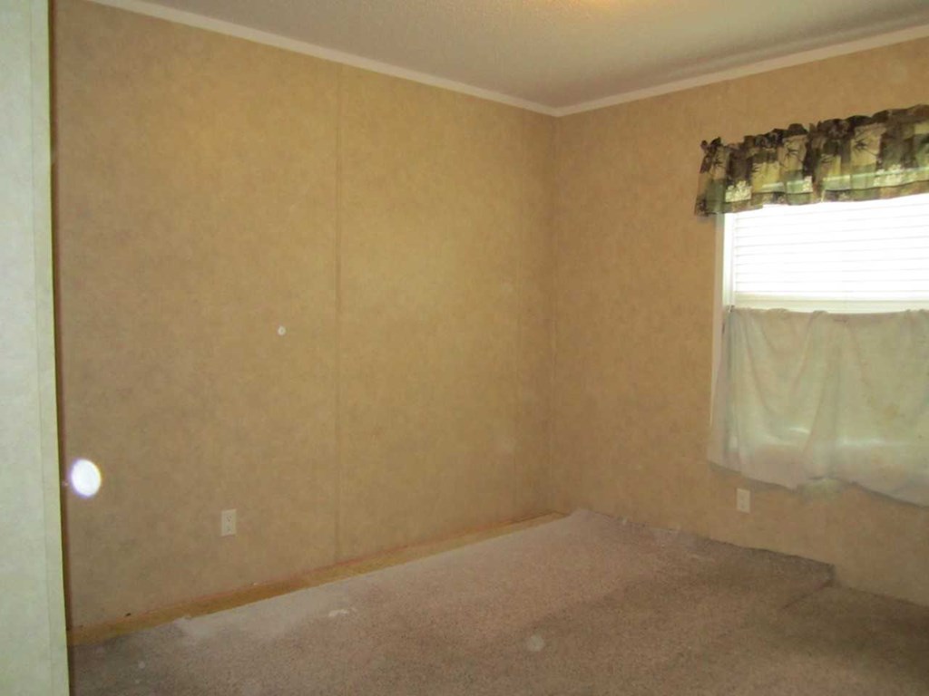 148 5th Road, Unit 20 Haddock, GA 31033 - Photo 5 of 12 a view of a small space