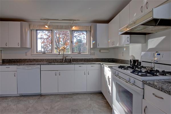 44 Lake Road Framingham, MA 01701 - Photo 13 of 30 Gallery Image 13