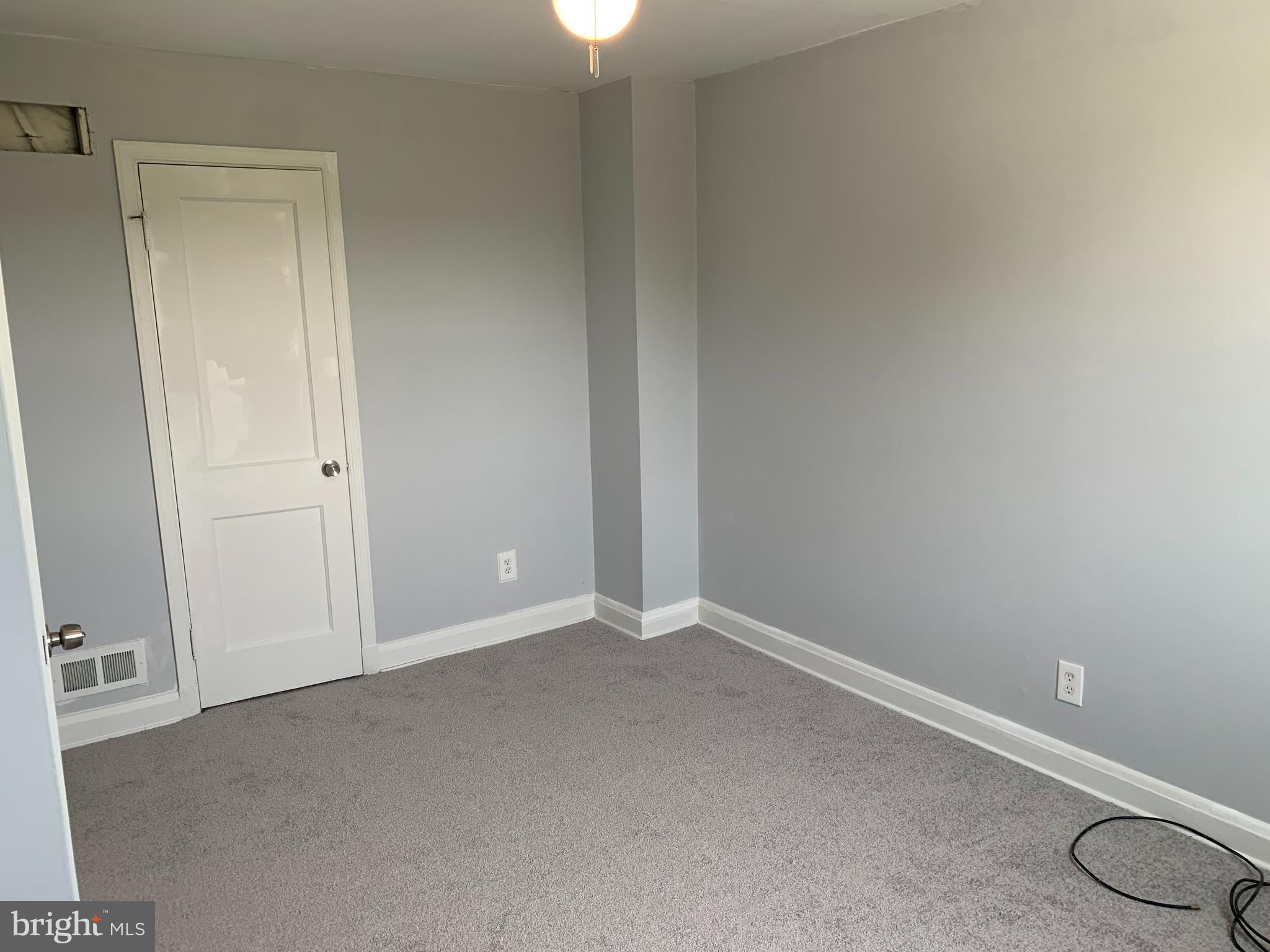 2760 Plainfield Road Baltimore, MD 21222 - Photo 14 of 26