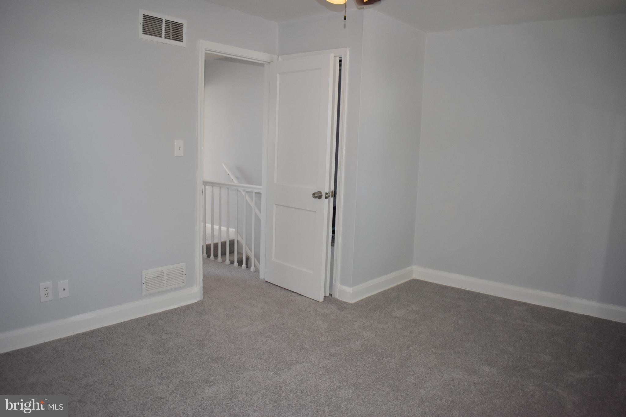 2760 Plainfield Road Baltimore, MD 21222 - Photo 17 of 26