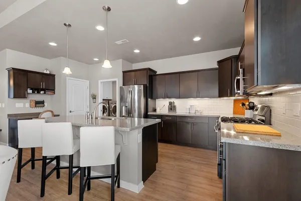 $425,000 | 3655 Woods Edge Way, De Pere, WI 54115