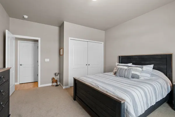 $425,000 | 3655 Woods Edge Way, De Pere, WI 54115