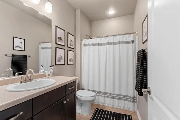 $425,000 | 3655 Woods Edge Way, De Pere, WI 54115