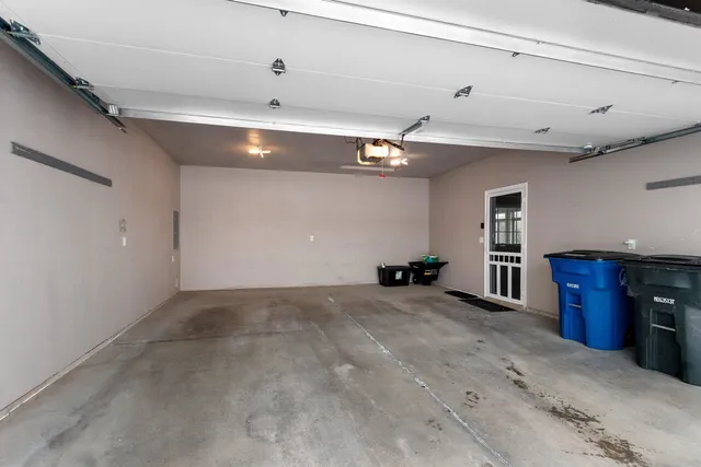 $425,000 | 3655 Woods Edge Way, De Pere, WI 54115