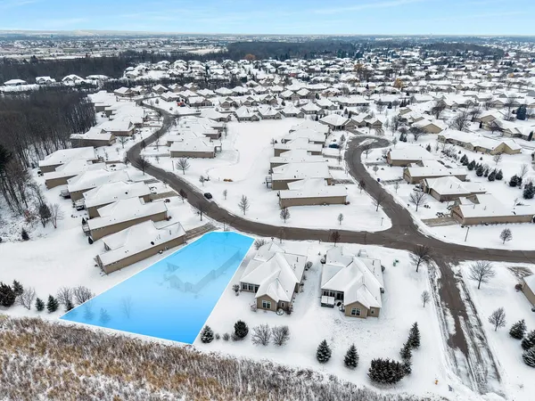$425,000 | 3655 Woods Edge Way, De Pere, WI 54115