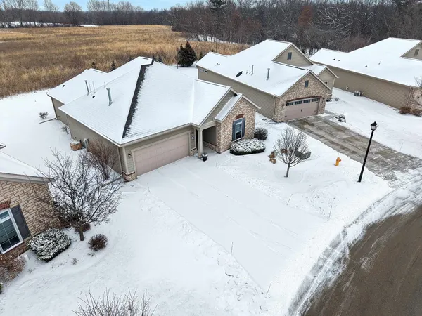 $425,000 | 3655 Woods Edge Way, De Pere, WI 54115