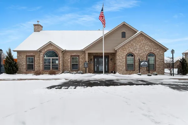 $425,000 | 3655 Woods Edge Way, De Pere, WI 54115