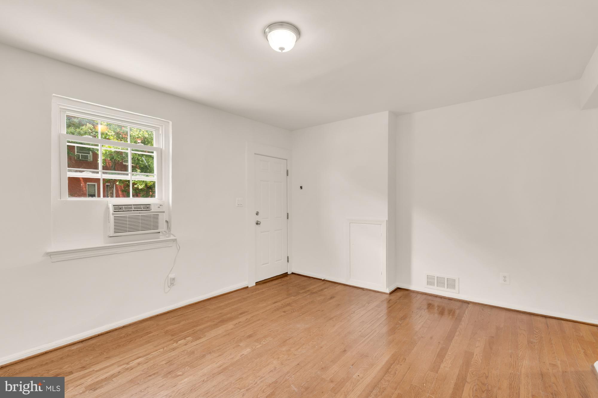 1105 16th Street Northeast Washington, DC 20002 - Photo 19 of 33