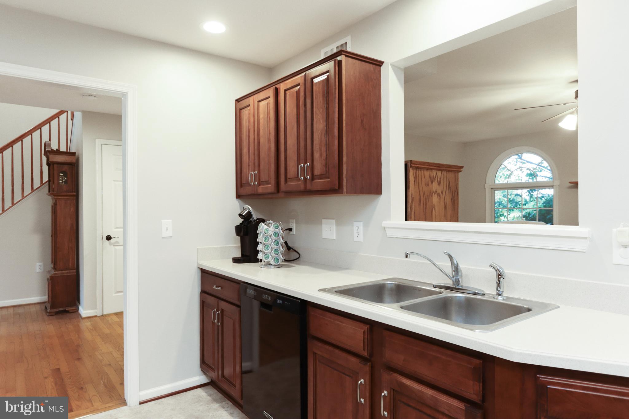 7401 Damascus Road Gaithersburg, MD 20882 - Photo 16 of 66 Kitchen