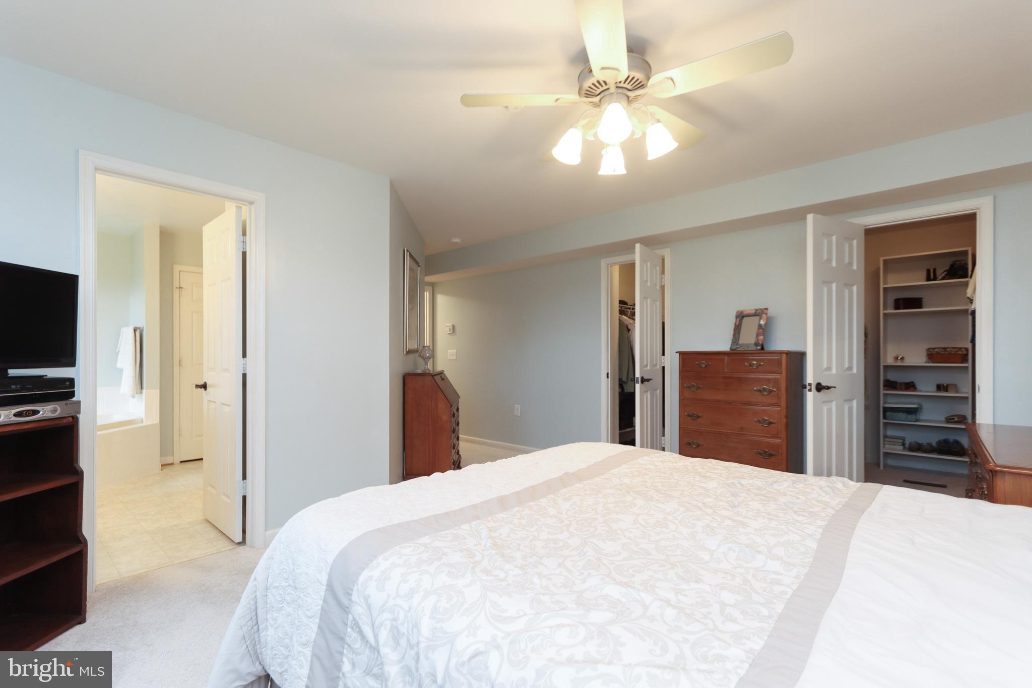 7401 Damascus Road Gaithersburg, MD 20882 - Photo 29 of 66 Primary Bedroom
