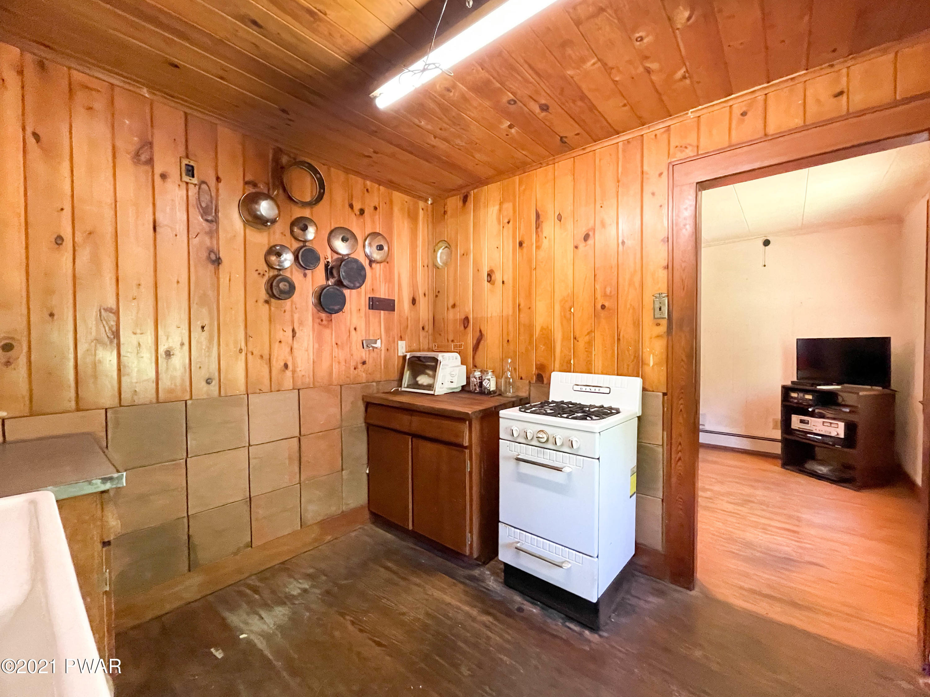120 Bee Hollow Road Shohola, PA 18458 - Photo 23 of 38