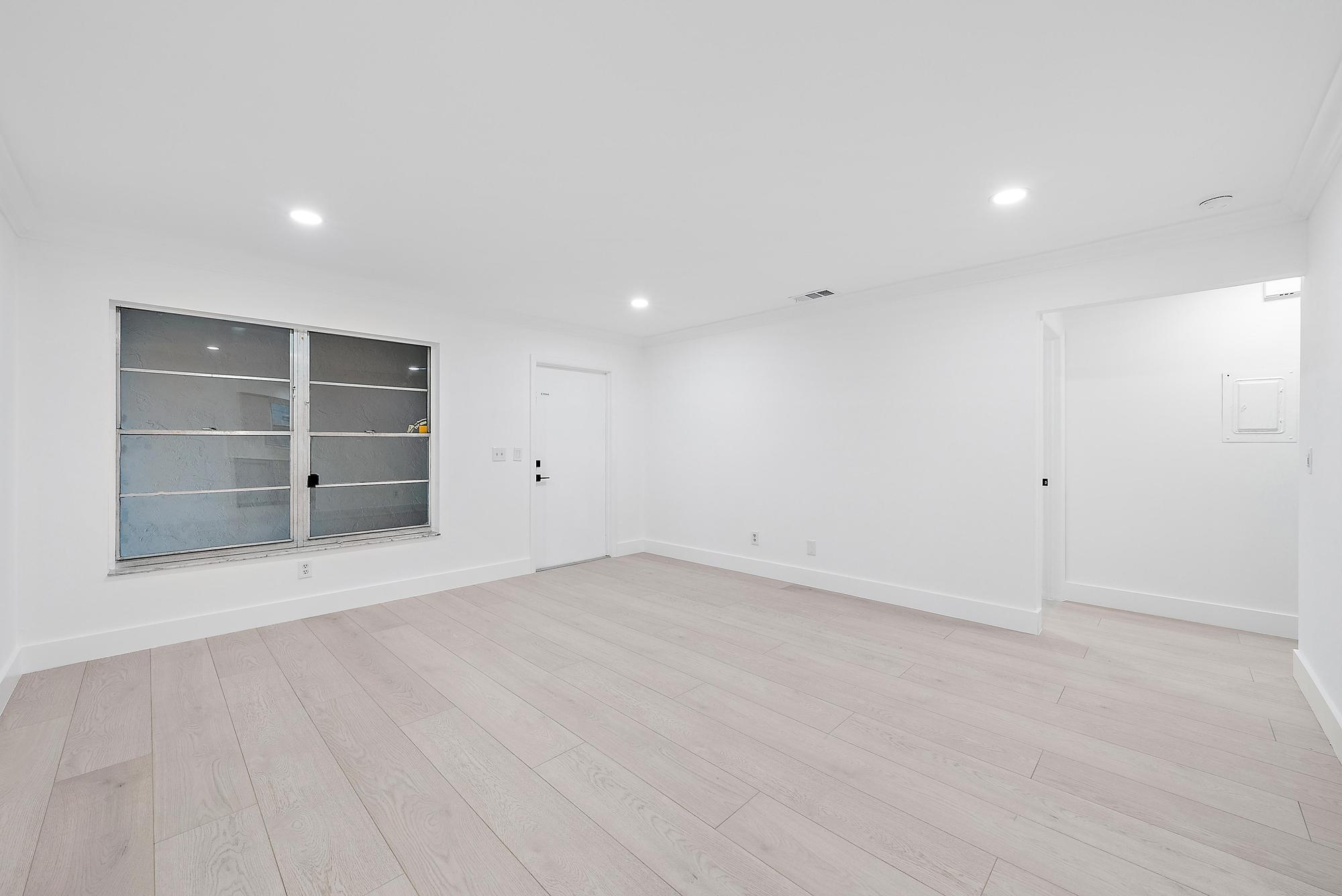 1930 Service Road North Palm Beach, FL 33408 - Photo 7 of 15 Living room entry