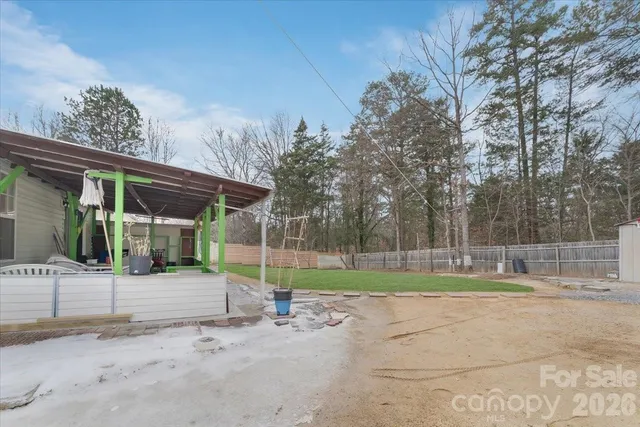 $319,900 | 1914 Sloan Drive, Charlotte, NC 28208