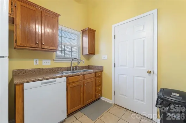 $319,900 | 1914 Sloan Drive, Charlotte, NC 28208