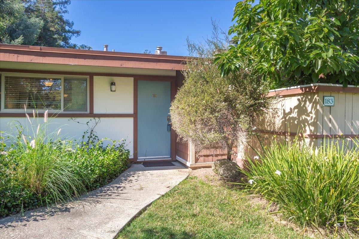500 West Middlefield Road, Unit 183 Mountain View, CA 94043 - Photo 3 of 23 Gallery Image 3