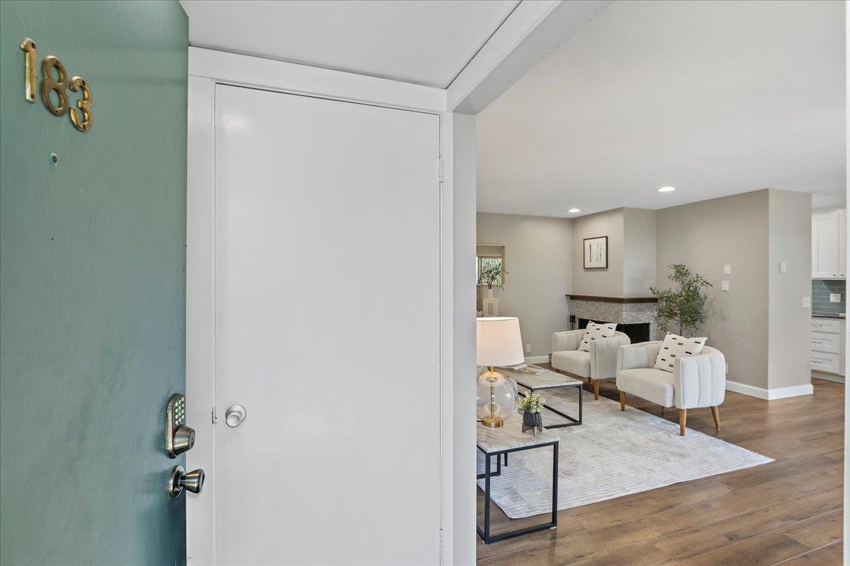 500 West Middlefield Road, Unit 183 Mountain View, CA 94043 - Photo 4 of 23 Gallery Image 4