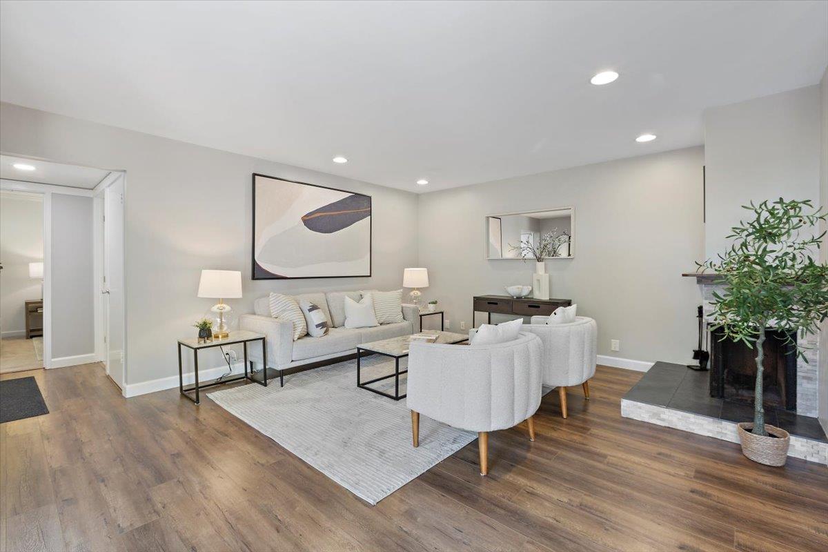 500 West Middlefield Road, Unit 183 Mountain View, CA 94043 - Photo 6 of 23 Gallery Image 6