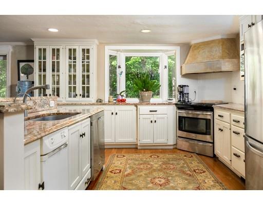 3 Glen Road Topsfield, MA 01983 - Photo 4 of 29 Gallery Image 4
