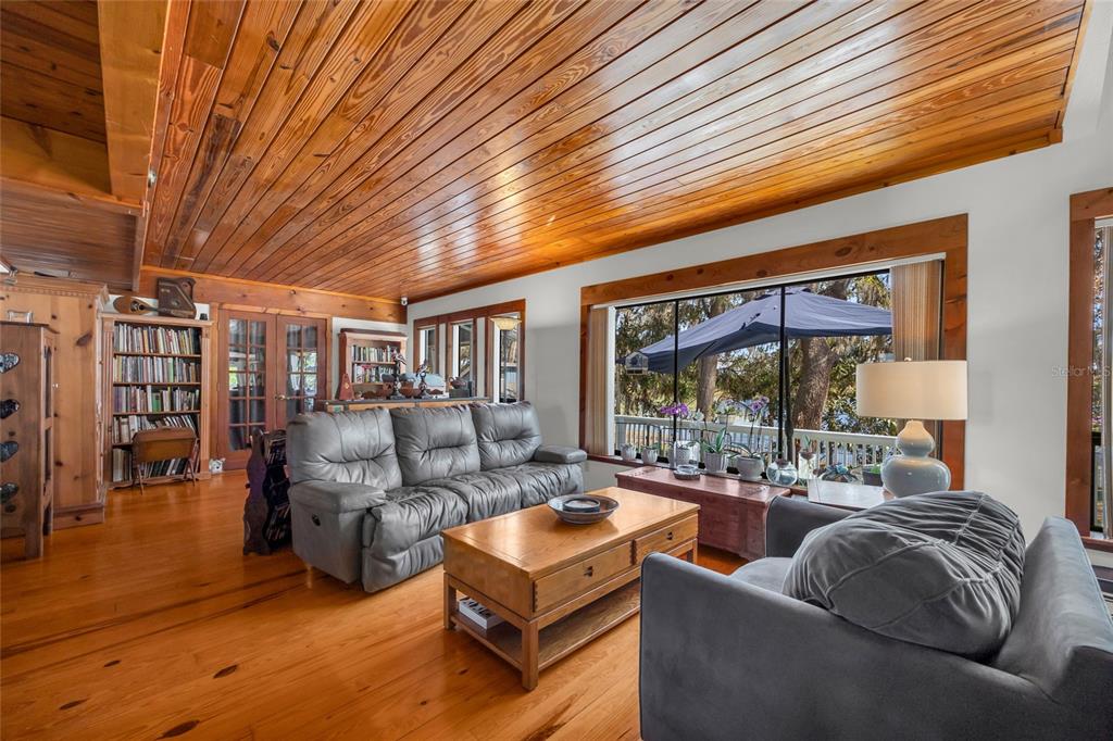 1217 Edgewood Ranch Road Orlando, FL 32835 - Photo 19 of 91