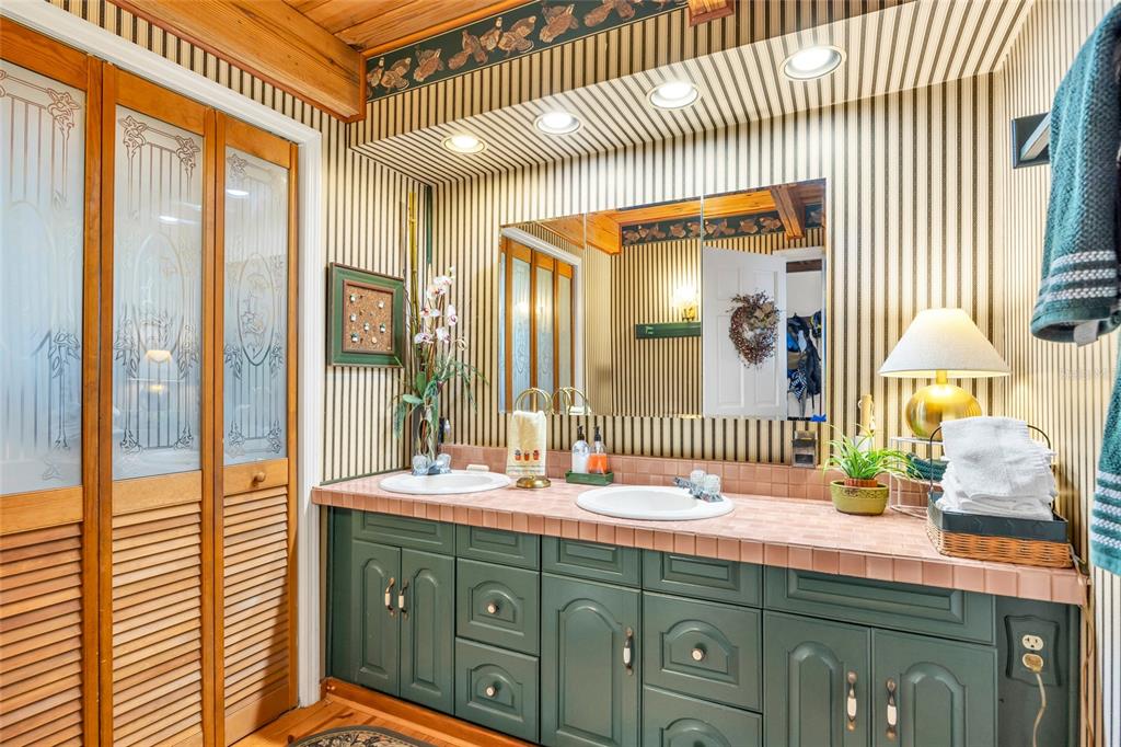 1217 Edgewood Ranch Road Orlando, FL 32835 - Photo 22 of 91