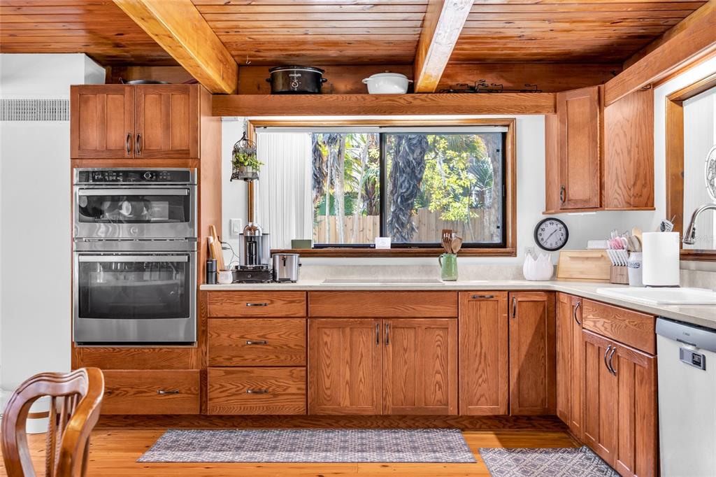 1217 Edgewood Ranch Road Orlando, FL 32835 - Photo 10 of 91