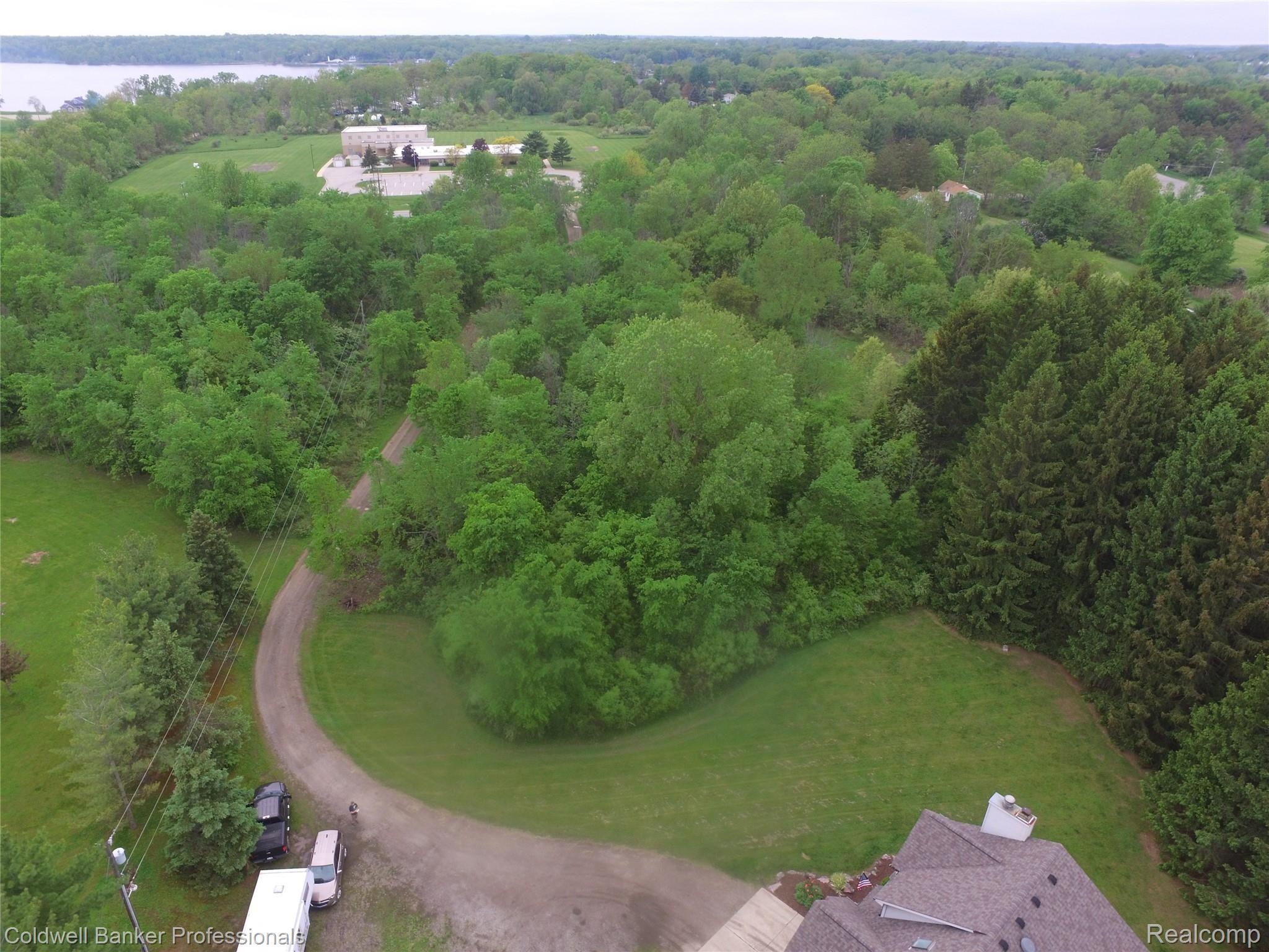 1217 Lake Nepessing Road Lapeer, MI 48446 - Photo 35 of 40 Lake Nep3.JPG