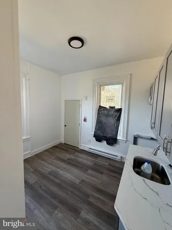 $1,000 | 1111 West Lehigh Avenue, Unit 1, Philadelphia, PA 19133