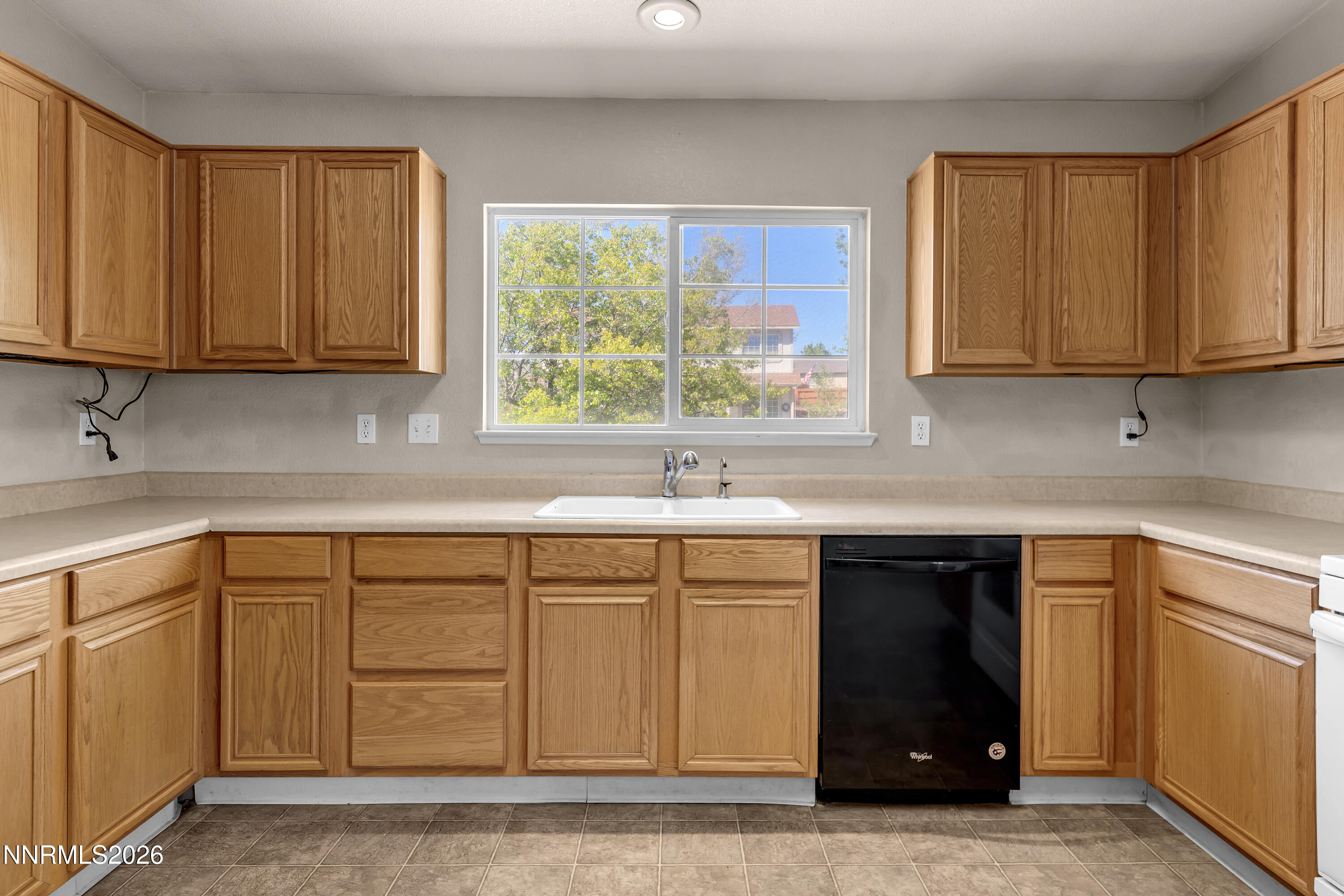 17080 Amethyst Drive Reno, NV 89508 - Photo 11 of 37 Amythst17080-012