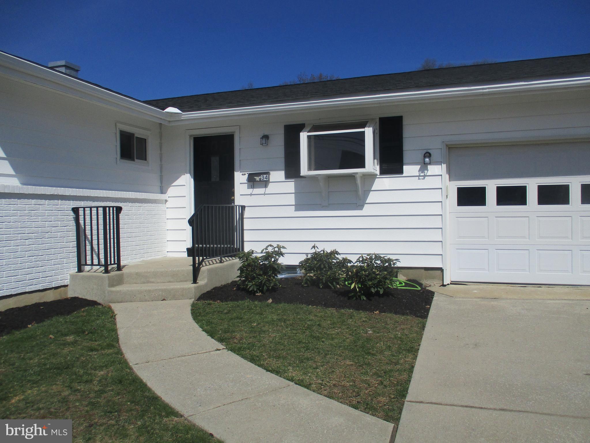 34 Thoreau Road Hamilton, NJ 08690 - Photo 3 of 27