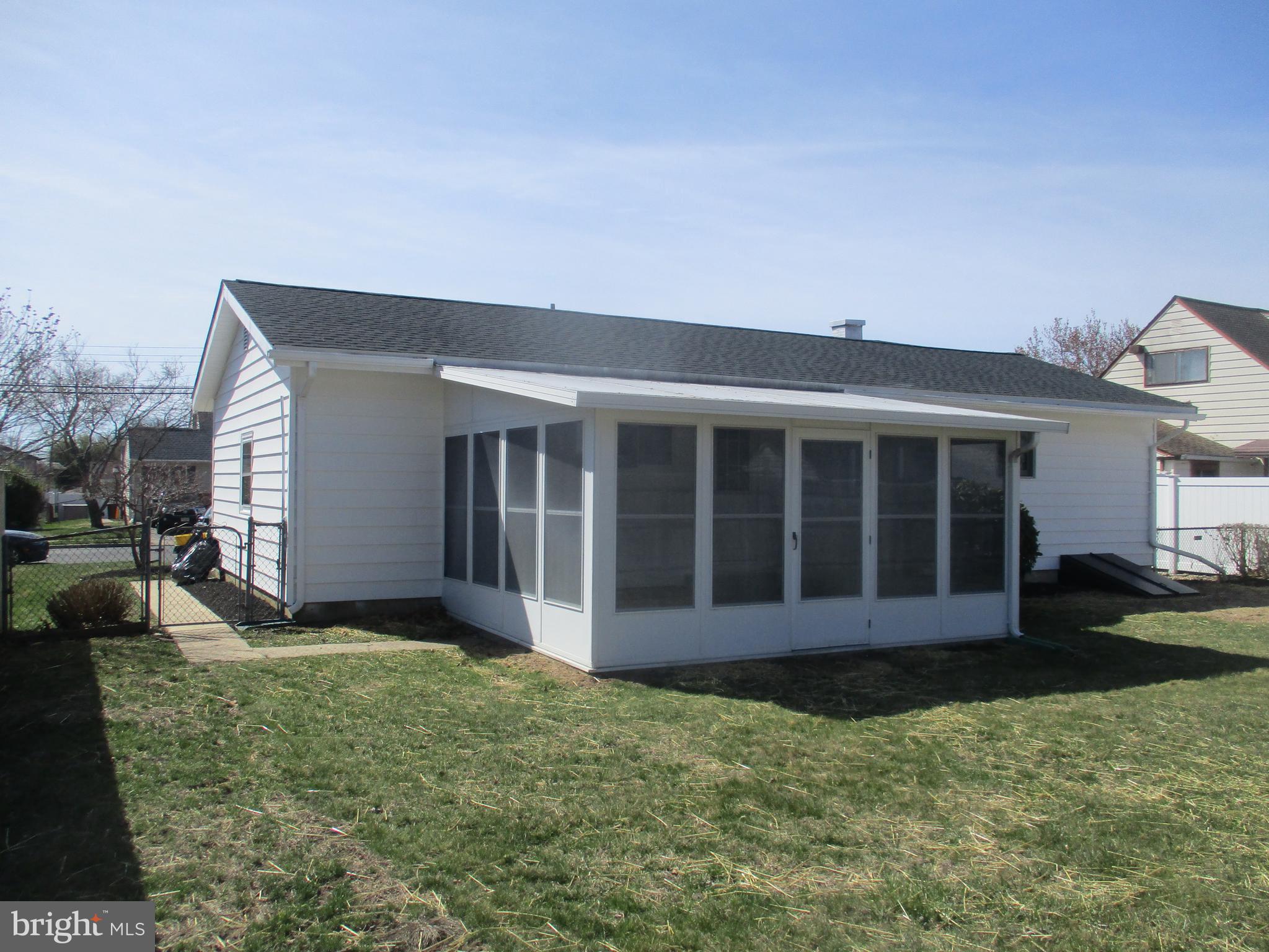 34 Thoreau Road Hamilton, NJ 08690 - Photo 4 of 27