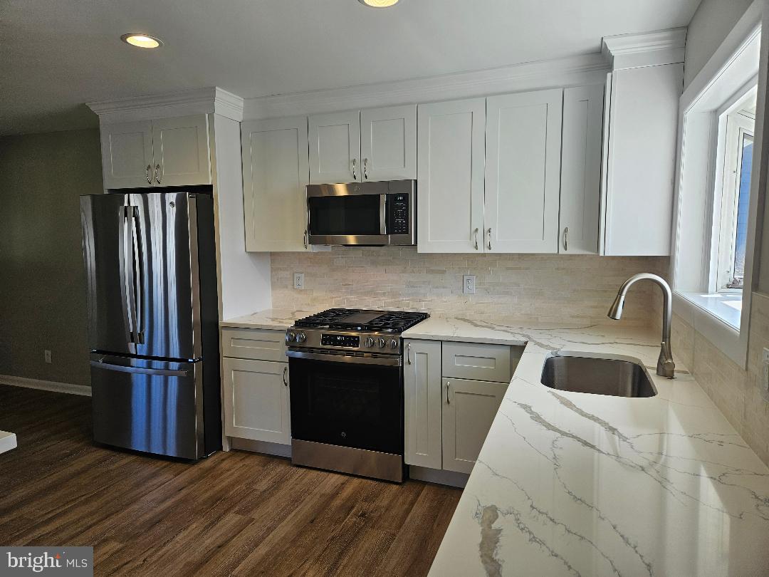 34 Thoreau Road Hamilton, NJ 08690 - Photo 8 of 27