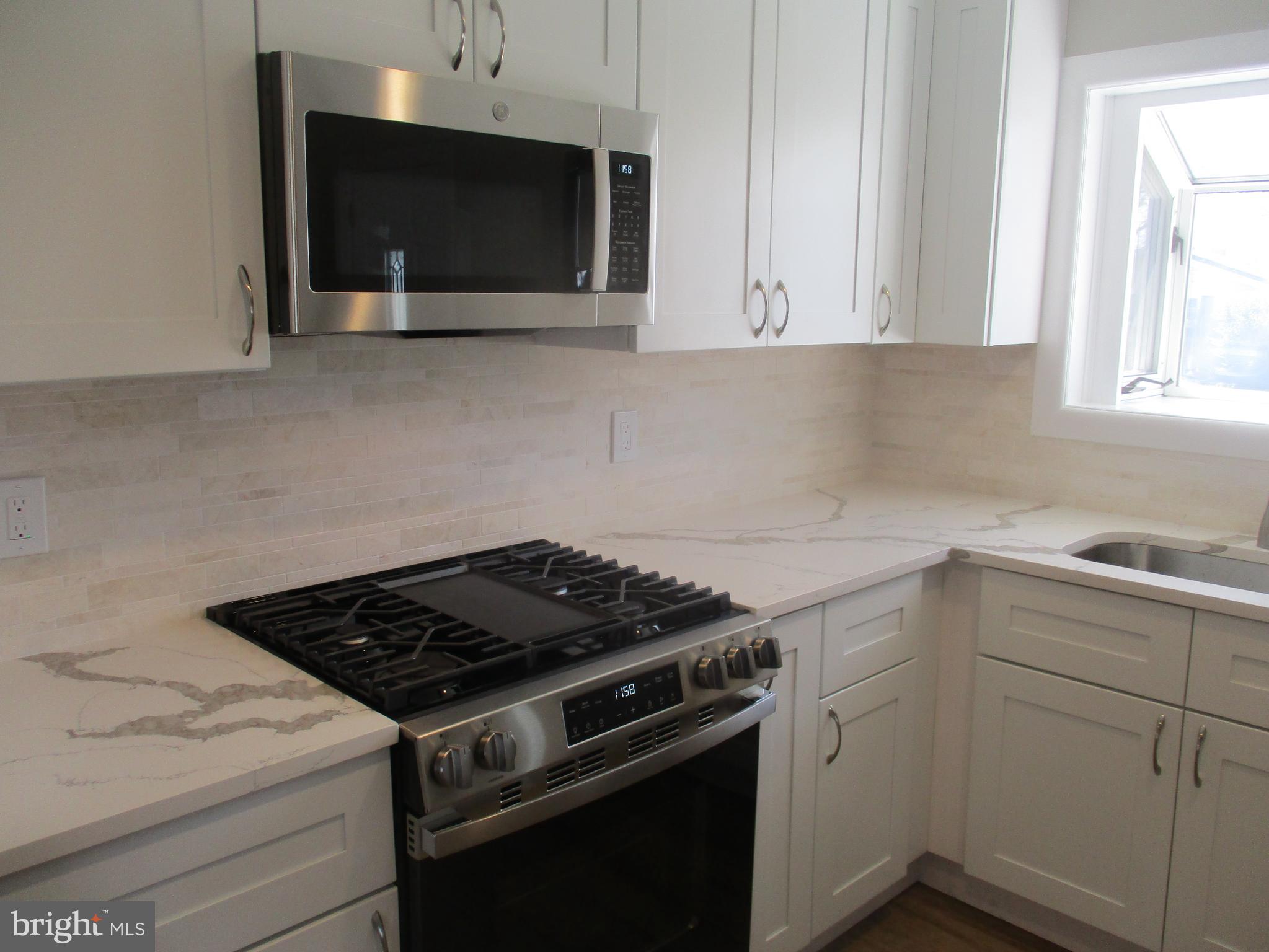 34 Thoreau Road Hamilton, NJ 08690 - Photo 9 of 27