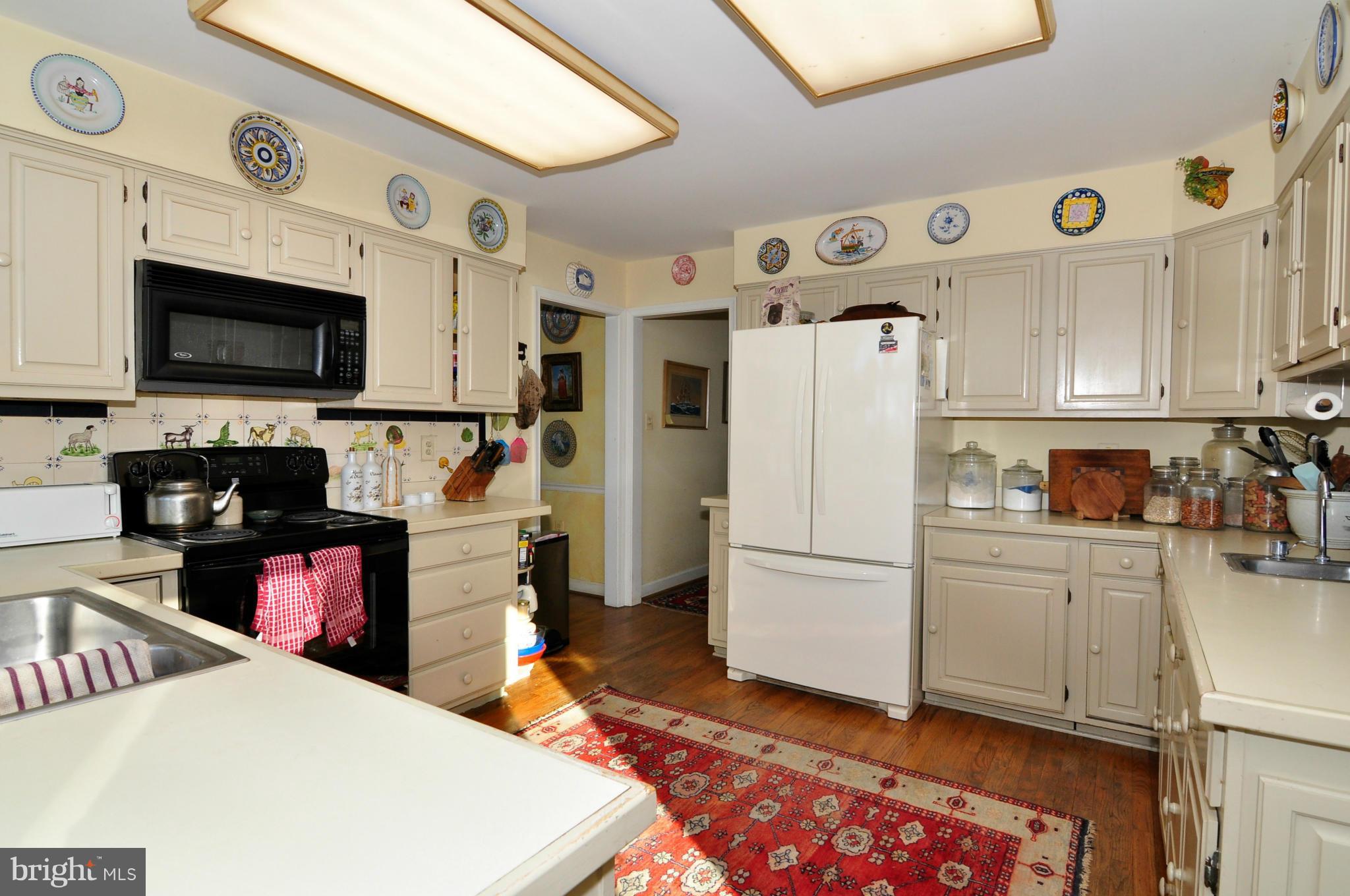 18111 Canby Road Leesburg, VA 20175 - Photo 9 of 30 Kitchen