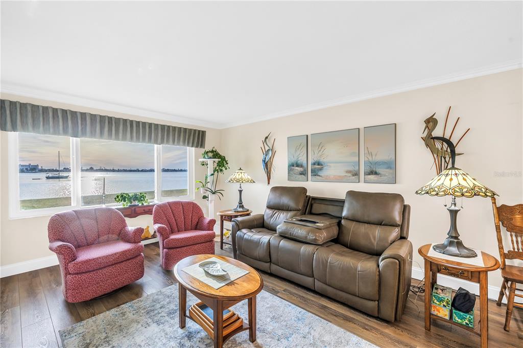 4525 Cove Circle, Unit 102 St. Petersburg, FL 33708 - Photo 23 of 73