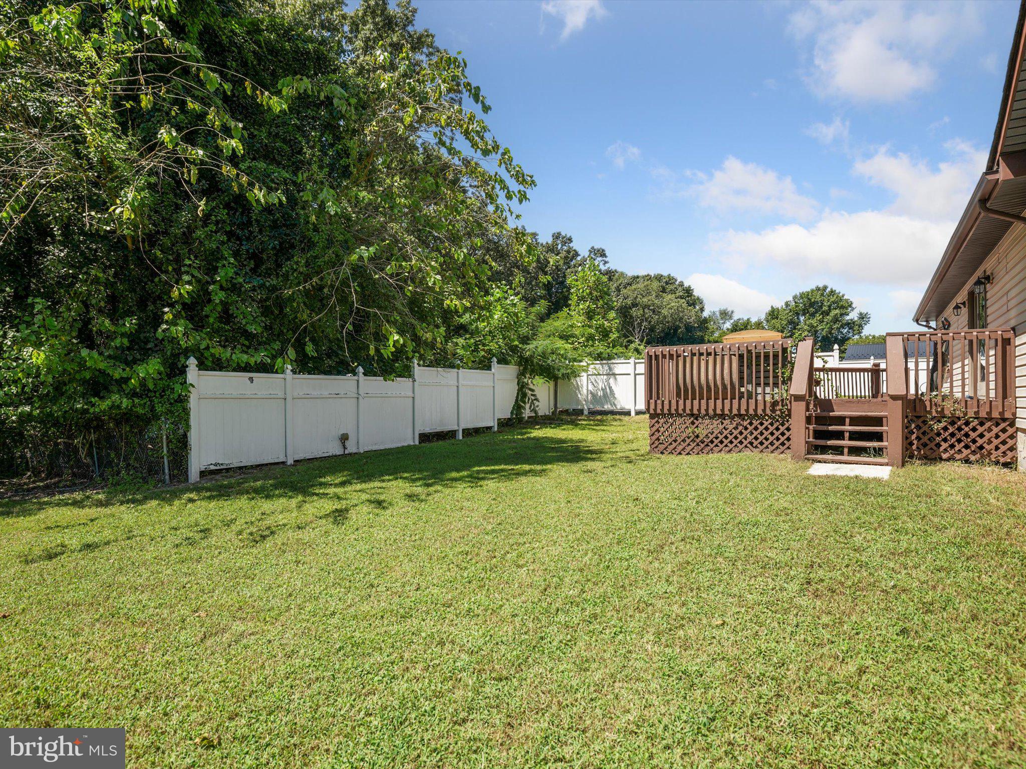 4340 Huntingtown Road Huntingtown, MD 20639 - Photo 42 of 42 a backyard of a house