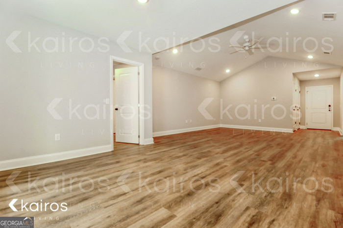 153 Cottage Grove Road Brunswick, GA 31525 - Photo 2 of 16 a view of an empty room