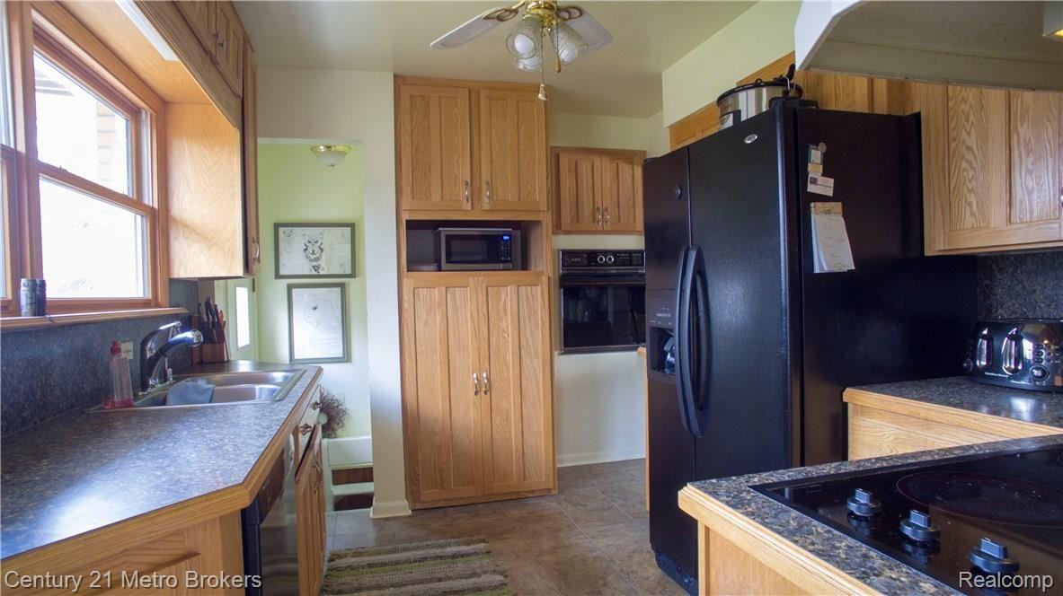 8365 Jordan Road Grand Blanc, MI 48439 - Photo 26 of 69 DJI_0555_1.JPG