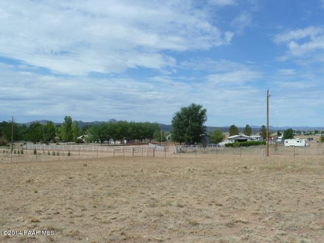 25405 North High Desert Road Paulden, AZ 86334 - Photo 4 of 10 a view of a lake view