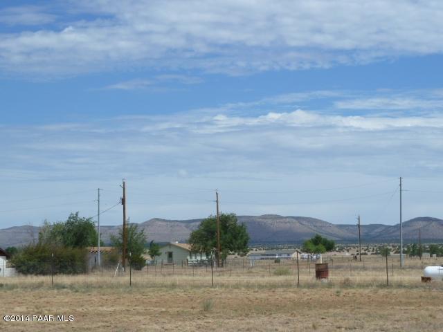 25405 North High Desert Road Paulden, AZ 86334 - Photo 10 of 10 a view of a city