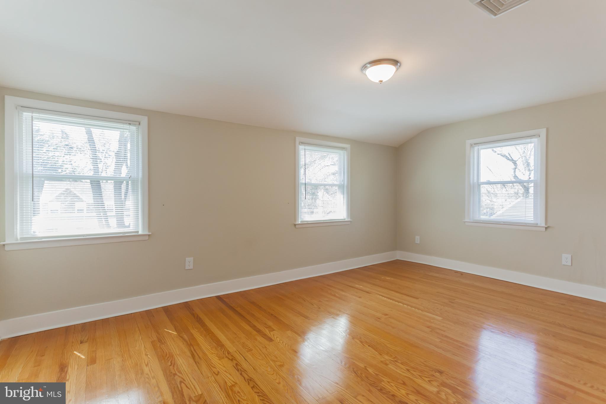 115 Kingston Road Cheltenham, PA 19012 - Photo 16 of 28