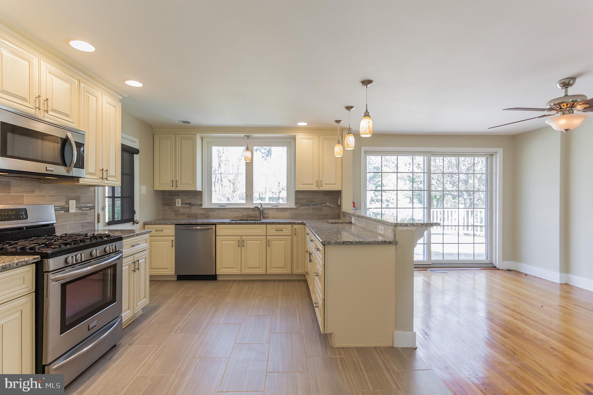 115 Kingston Road Cheltenham, PA 19012 - Photo 3 of 28