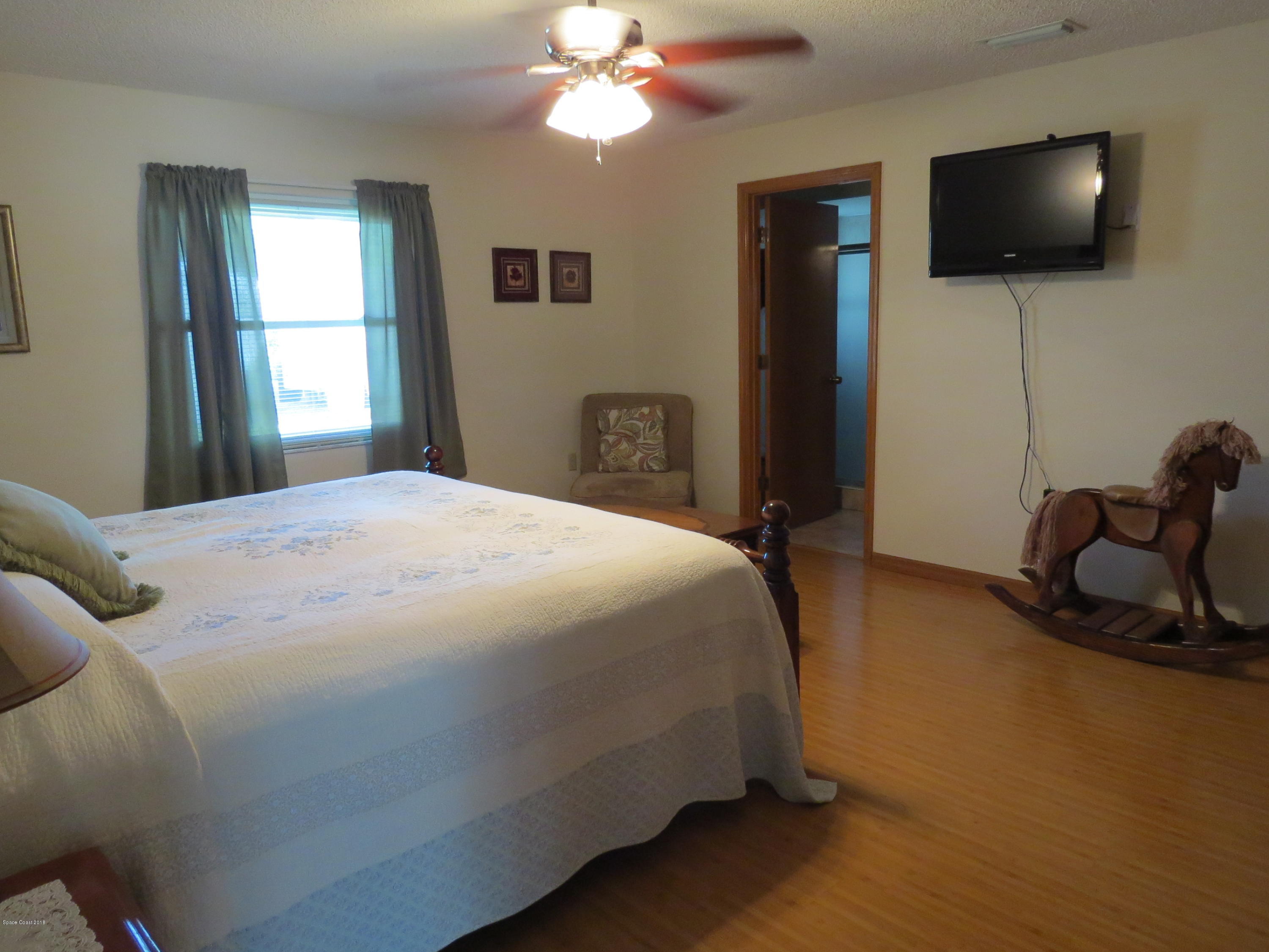 5552 Flint Road Cocoa, FL 32927 - Photo 11 of 21 Master Bederoom