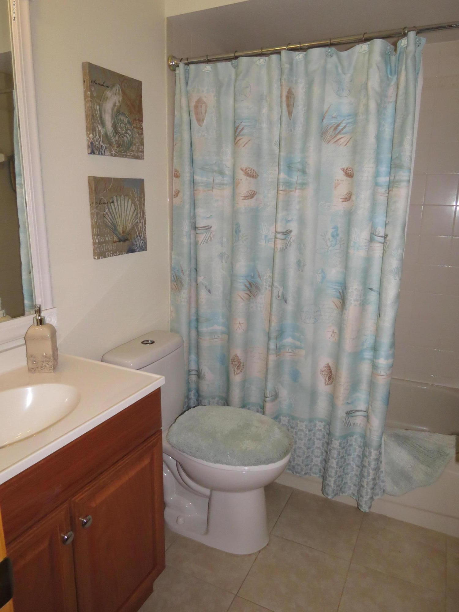 5552 Flint Road Cocoa, FL 32927 - Photo 17 of 21 Guest Bath