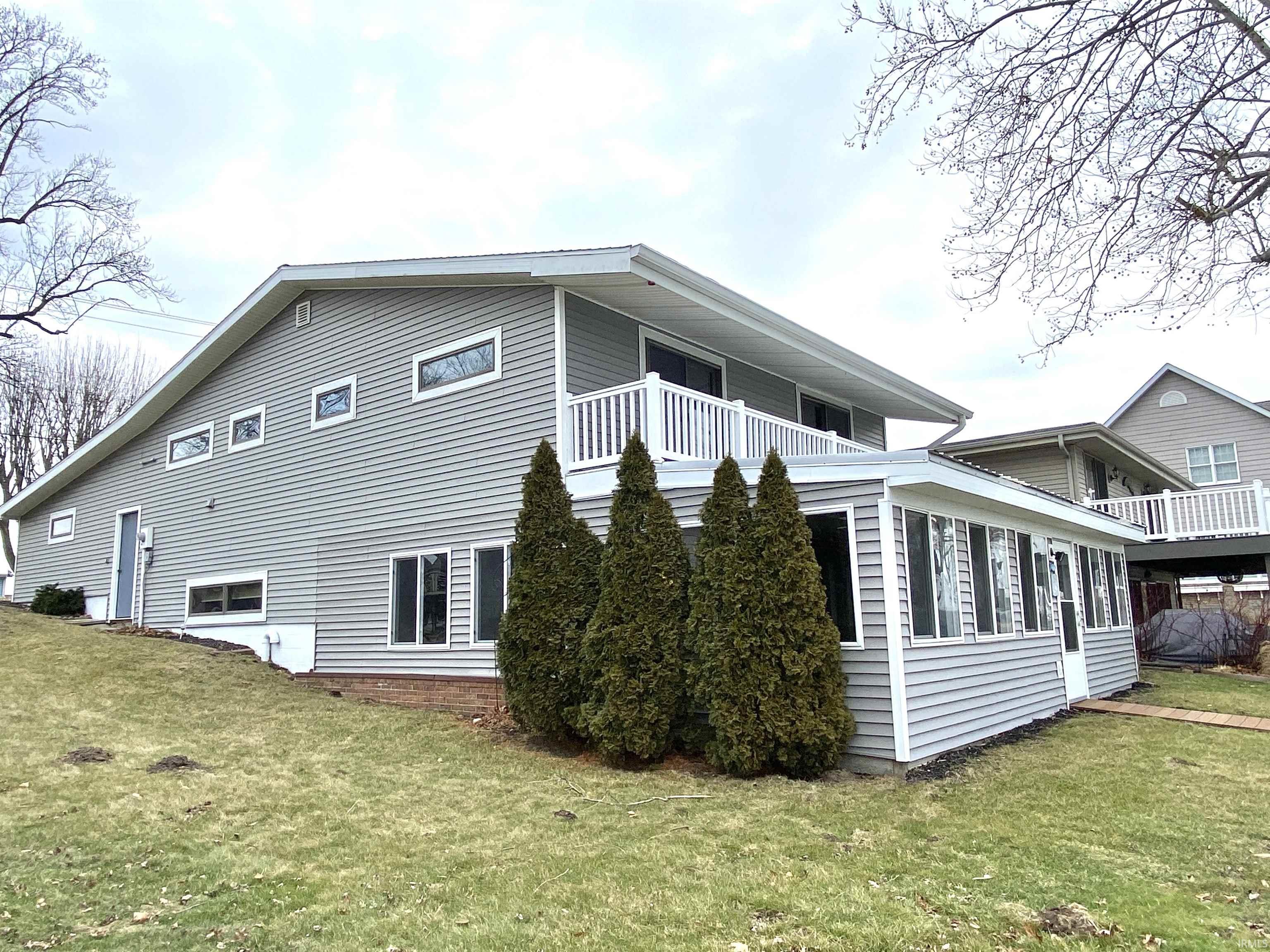2613 Barrett Road Rochester, IN 46975 - Photo 4 of 29