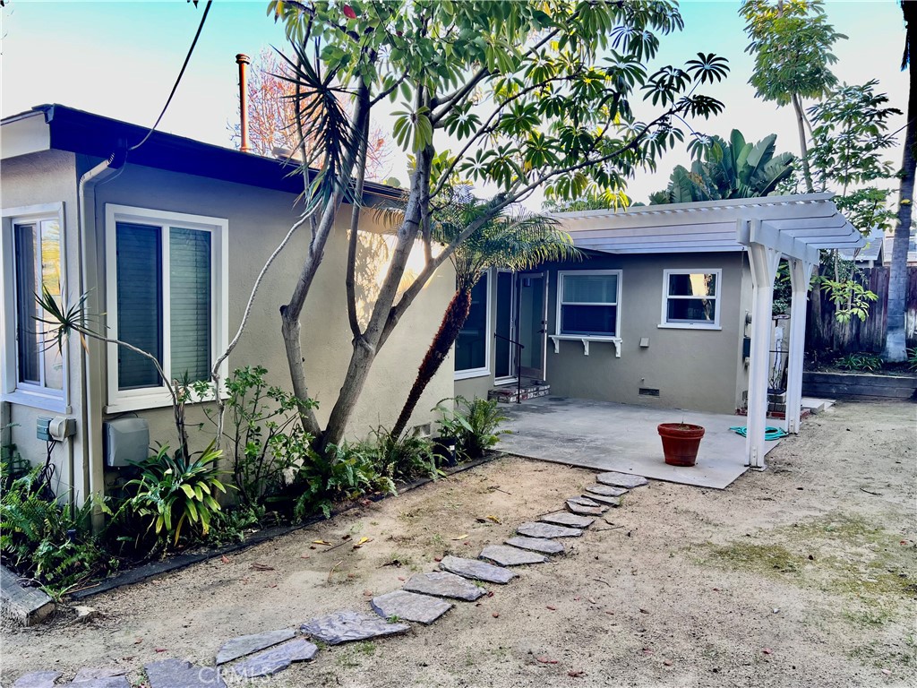 5518 Riviera Way Torrance, CA 90505 - Photo 26 of 31 Low Maintenance Yard, Decomposed Granite