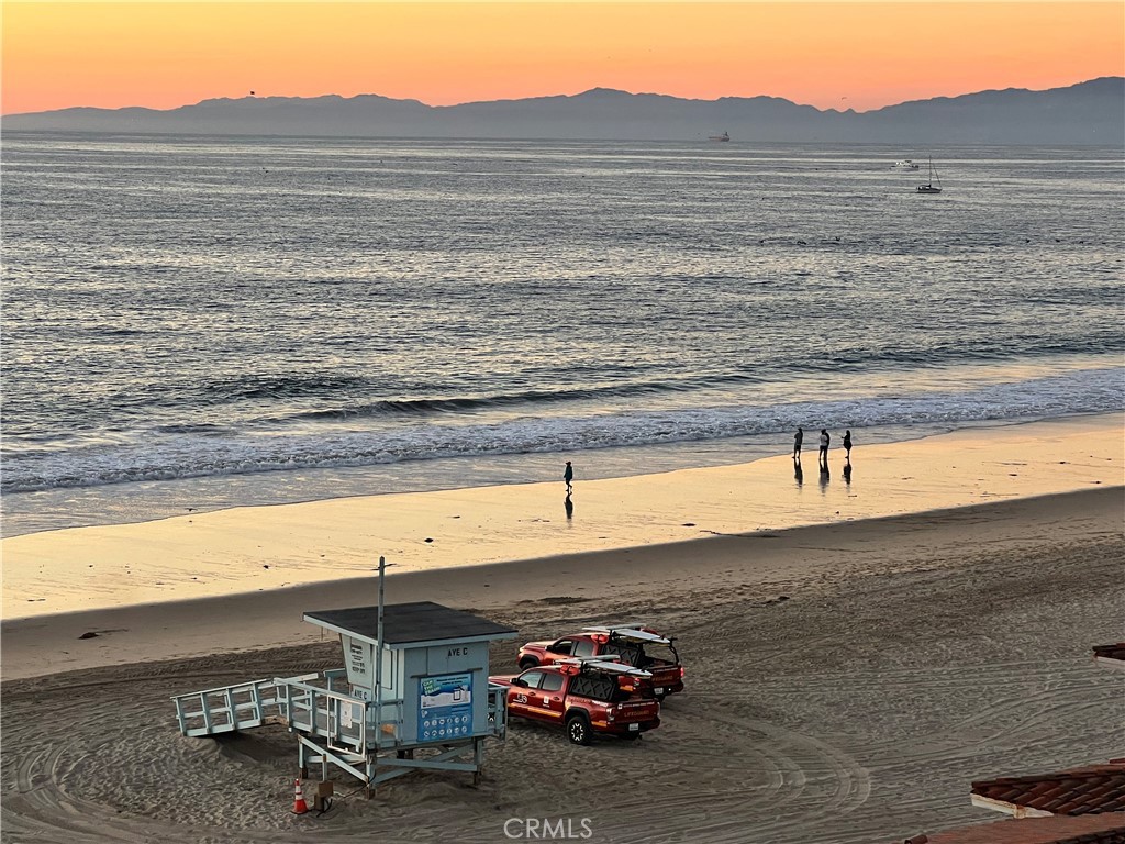 5518 Riviera Way Torrance, CA 90505 - Photo 29 of 31 Enjoy Water and Beach Activities